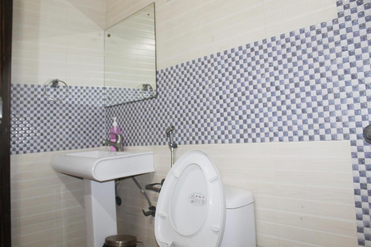 Hotel Trio Residency Near Noida City Center 外观 照片